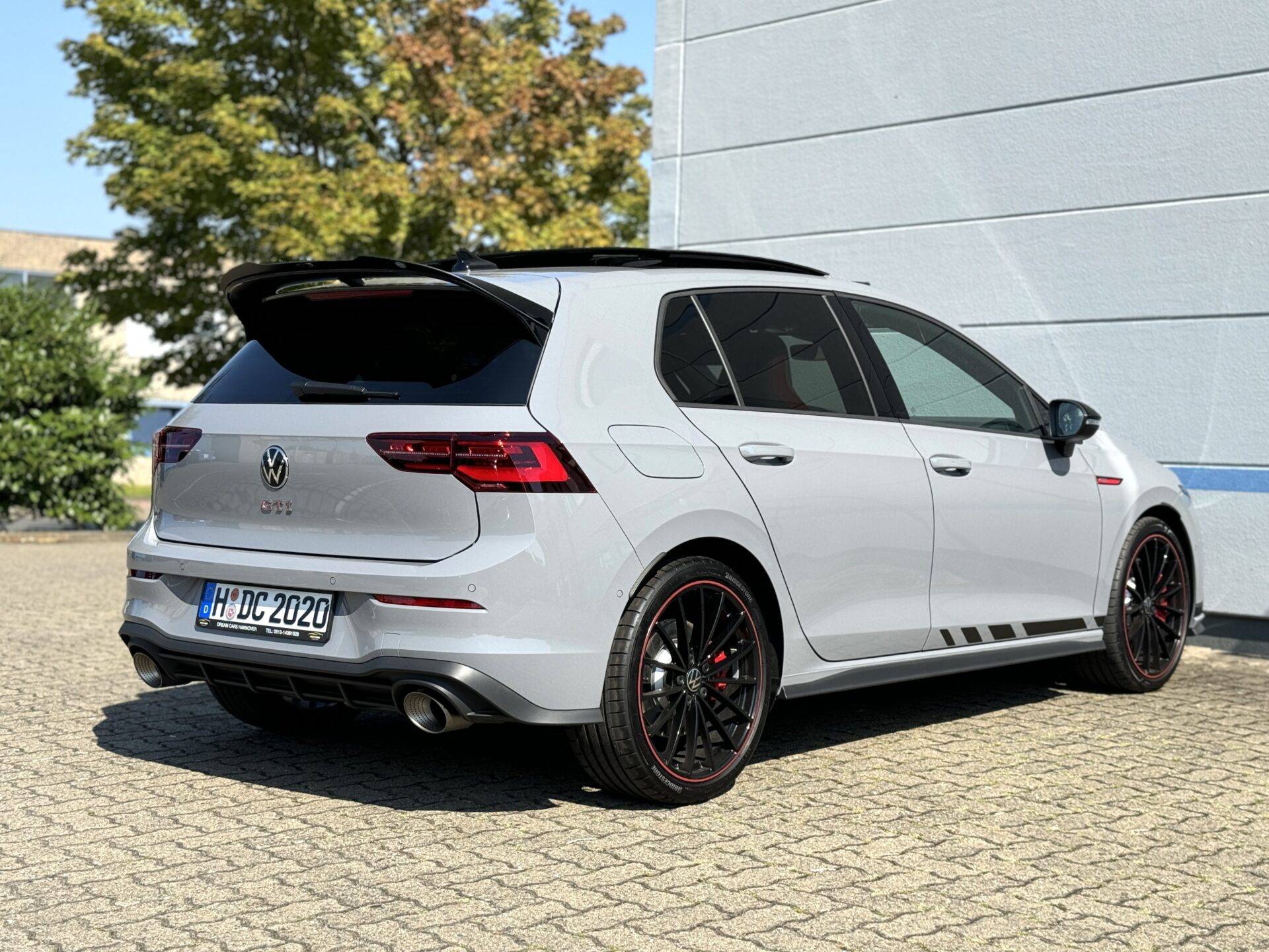 VW Golf 8 GTI mieten